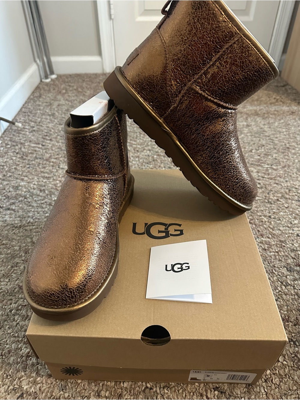 UGG women’s classic mini Metallic sparkle bronze brown boot